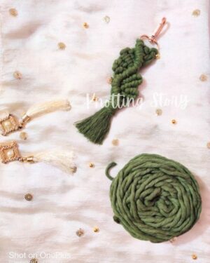 Macrame Leafy Keychain